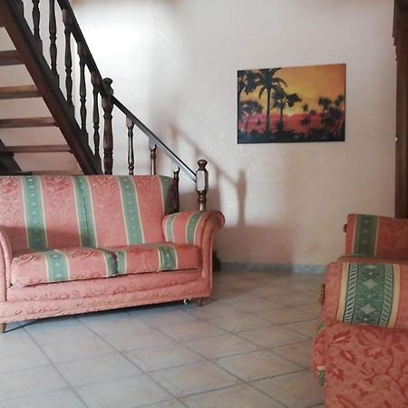 Casa Vacanze Autonoma Brevi Periodi Vibo Valentia Bagian luar foto