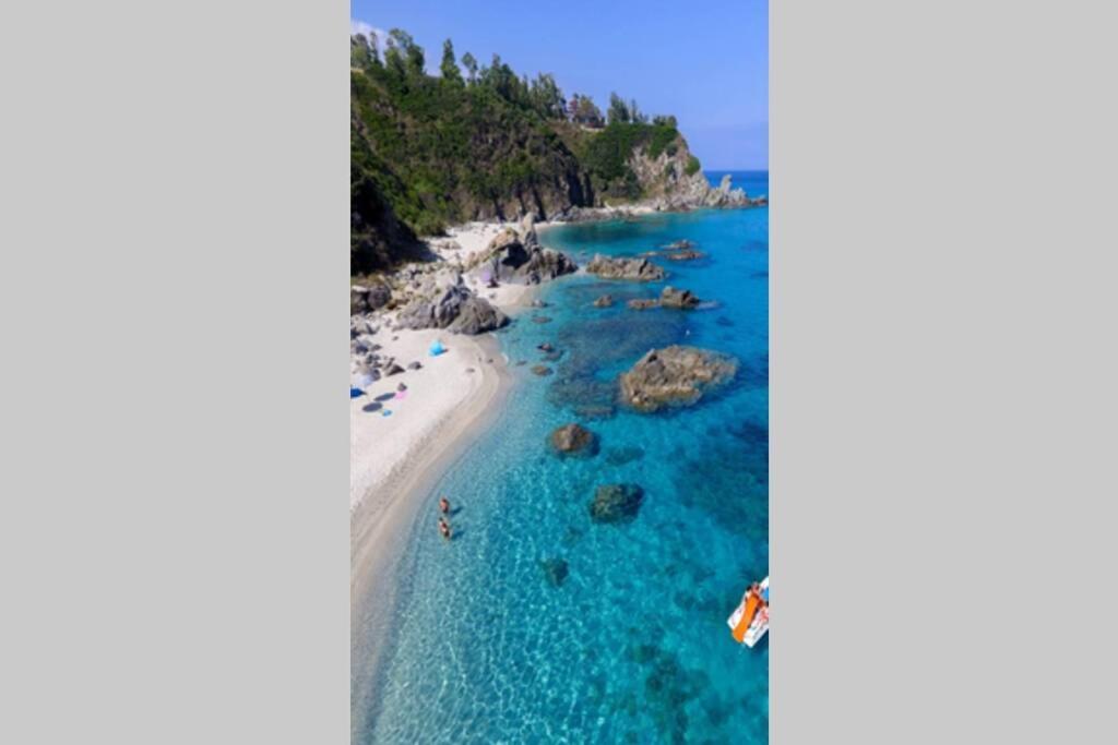 Casa Vacanze Autonoma Brevi Periodi Vibo Valentia Bagian luar foto